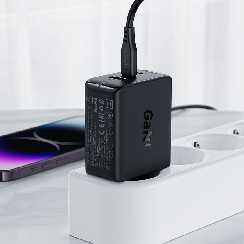 ACEFAST A41 PD65W GaN (2*USB-C+USB-A) charger